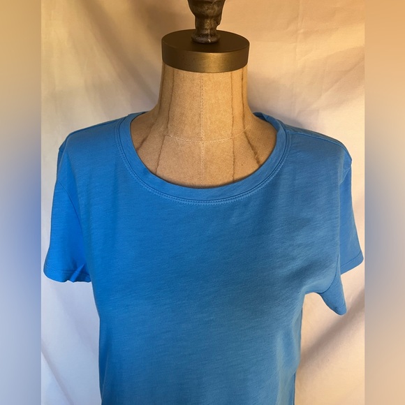 EUC ATHLETA size Medium vibrant blue short sleeve tee - Picture 4 of 10
